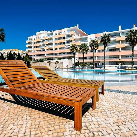 Fantastic Seaside Family Apartment With Pool Parede Eksteriør billede