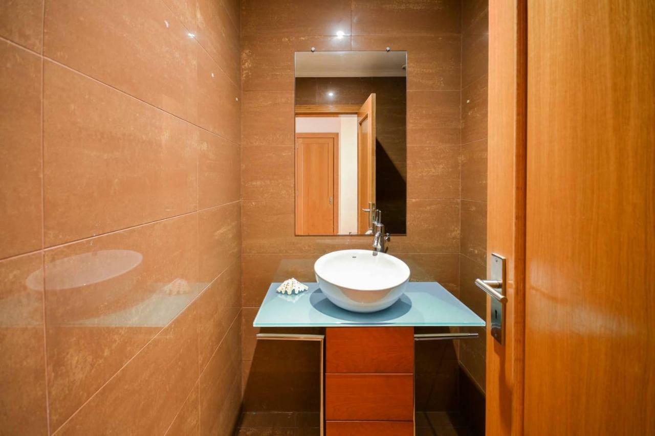 Fantastic Seaside Family Apartment With Pool Parede Eksteriør billede