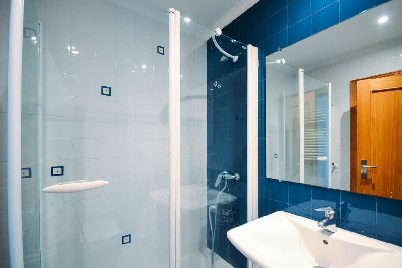 Fantastic Seaside Family Apartment With Pool Parede Eksteriør billede